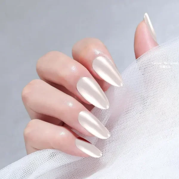 Silver Chrome Manicure Powder - Aurora Effect